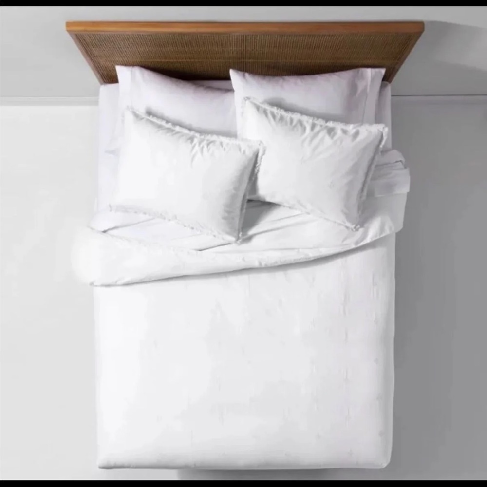 Twin Embroidered Duvet Cover Set- Opalhouse